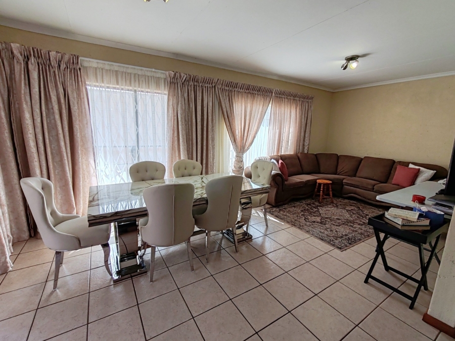 2 Bedroom Property for Sale in Potchefstroom North West